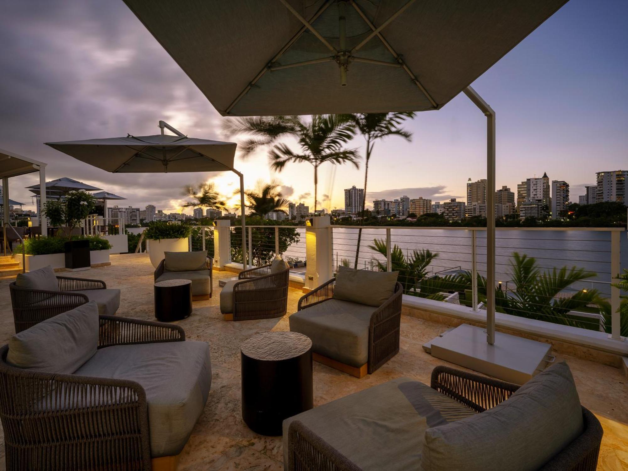 Hilton Garden Inn San Juan Condado Extérieur photo