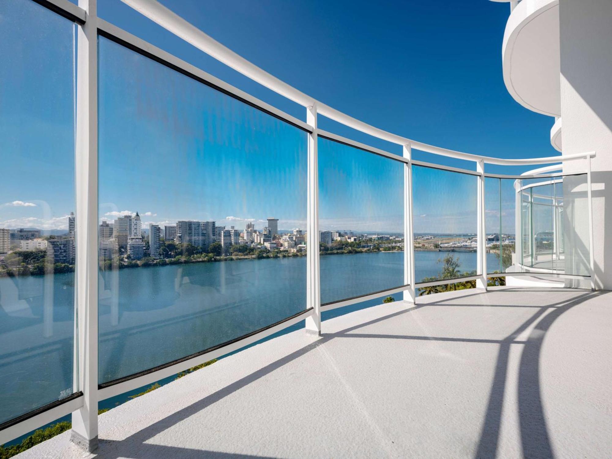 Hilton Garden Inn San Juan Condado Extérieur photo
