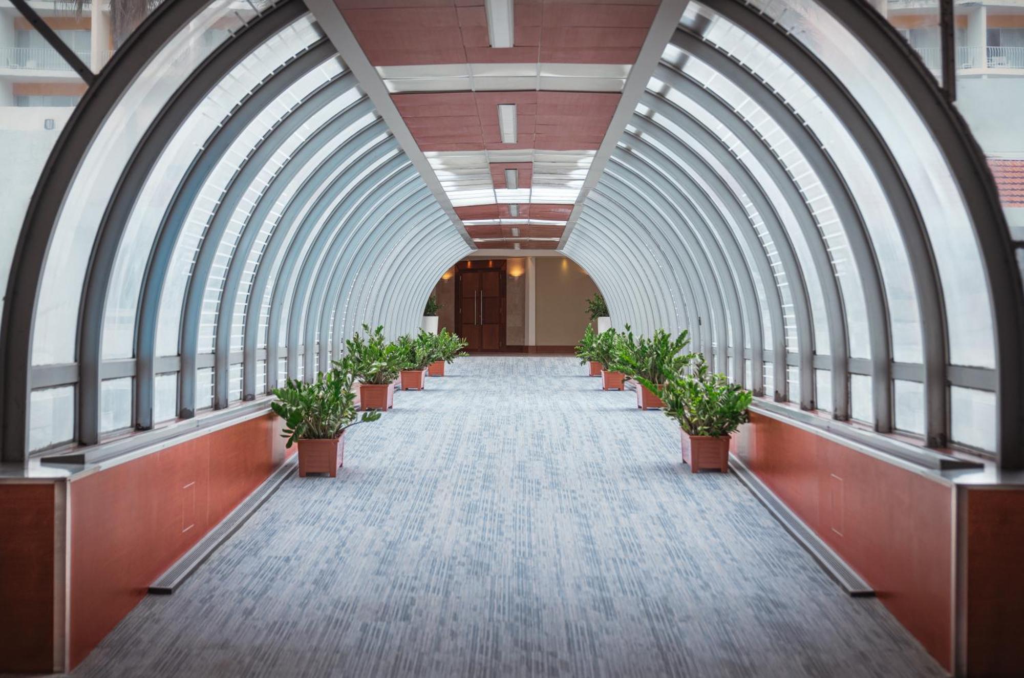 Hilton Garden Inn San Juan Condado Extérieur photo